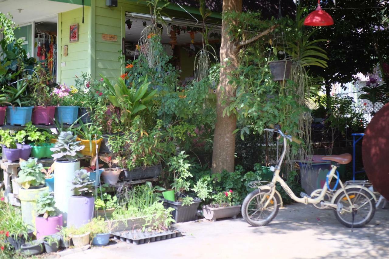 A Houses Homestay Накхонратчасима Экстерьер фото