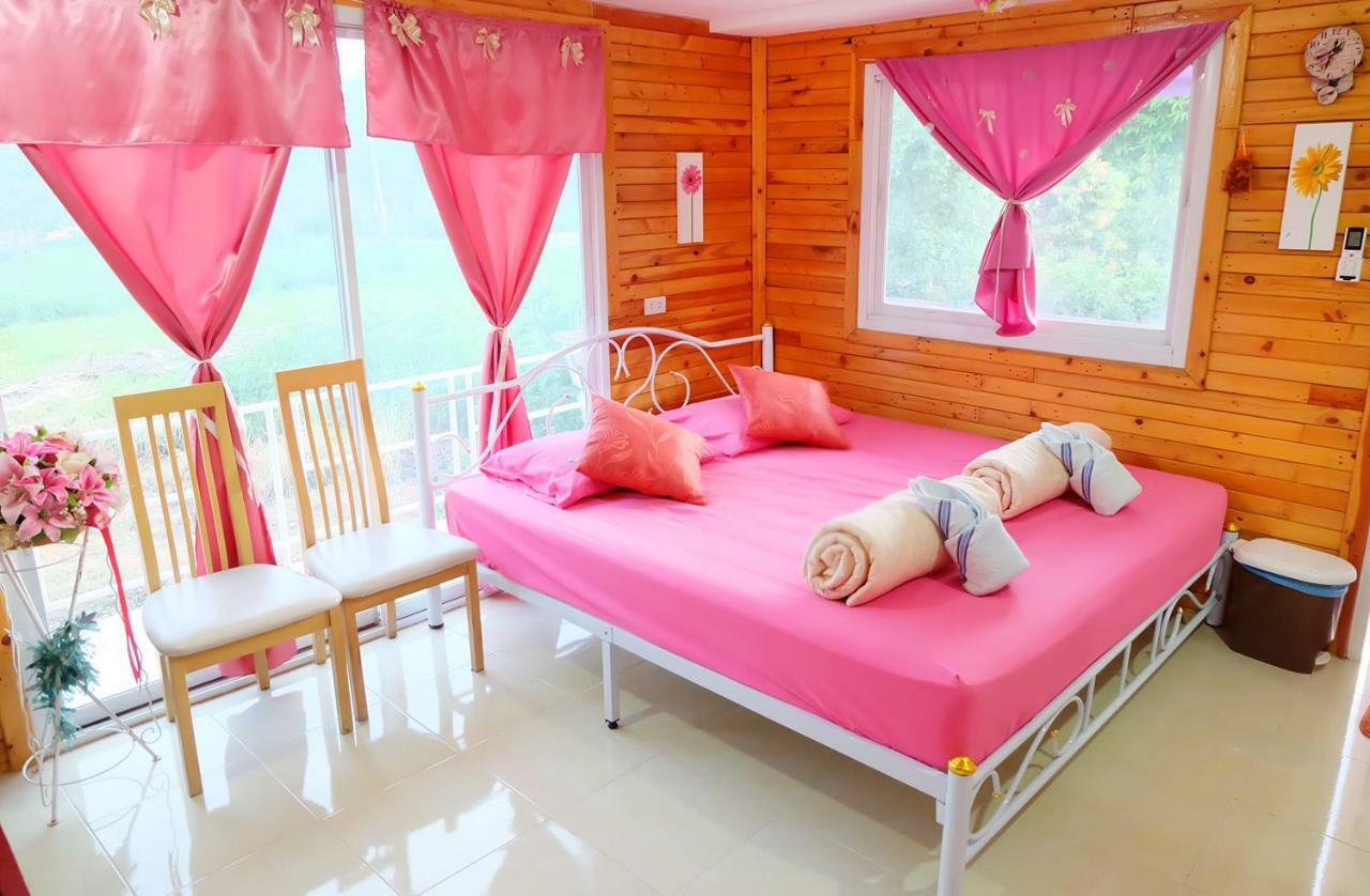 A Houses Homestay Накхонратчасима Экстерьер фото