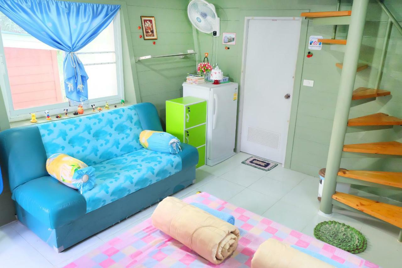 A Houses Homestay Накхонратчасима Экстерьер фото