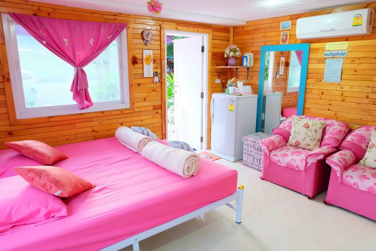 A Houses Homestay Накхонратчасима Экстерьер фото