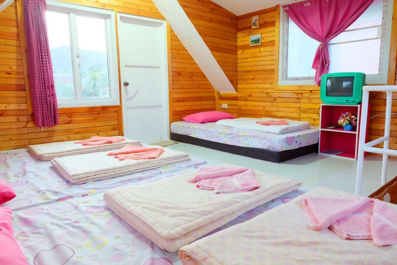 A Houses Homestay Накхонратчасима Экстерьер фото