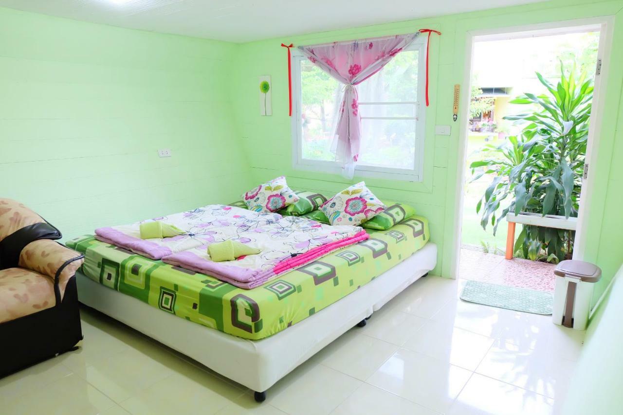 A Houses Homestay Накхонратчасима Экстерьер фото